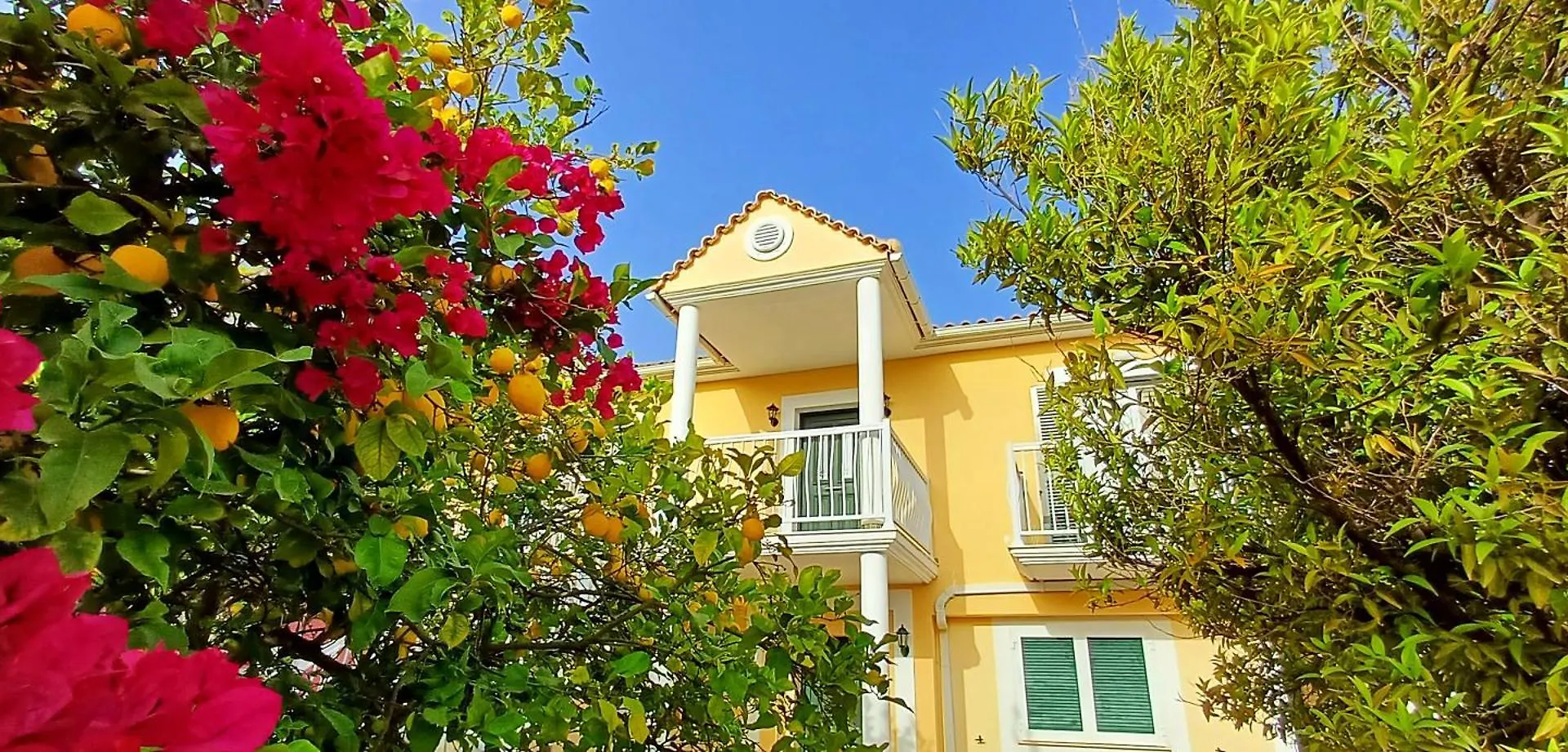 Villa Lourdata Lourdata