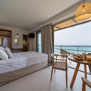 Thea Apartment